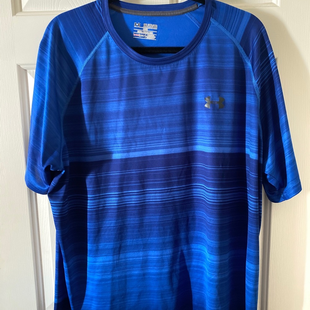Men’s Under Armour shirt